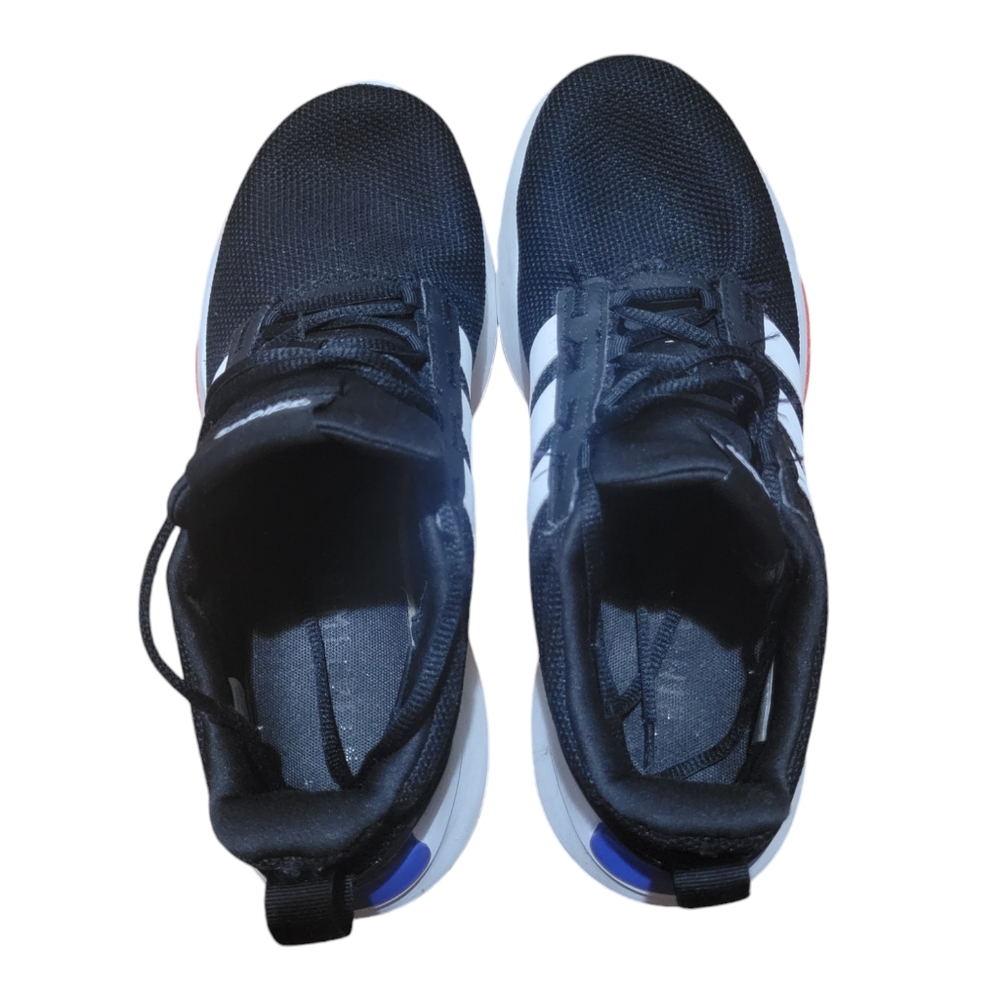 Black Adidasβ
